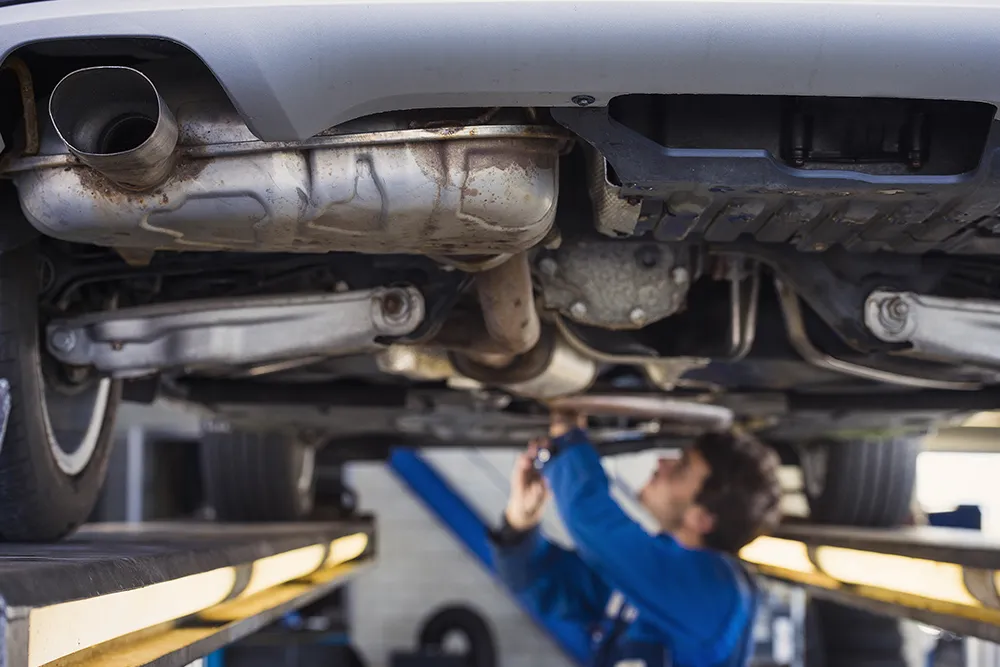 How Do You Know There’s Something Wrong with Your Car’s Exhaust?